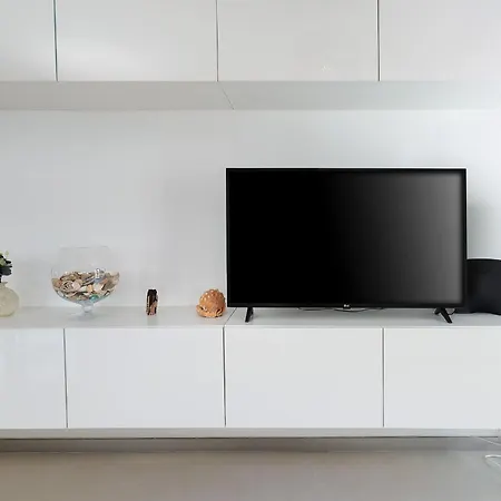 2 Bdr W/pool And Jacuzzi By Lovelystay * Portimão