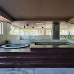 2 Bdr W/pool And Jacuzzi By Lovelystay