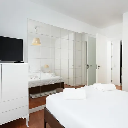 2 Bdr W/pool And Jacuzzi By Lovelystay Appartement Portimão